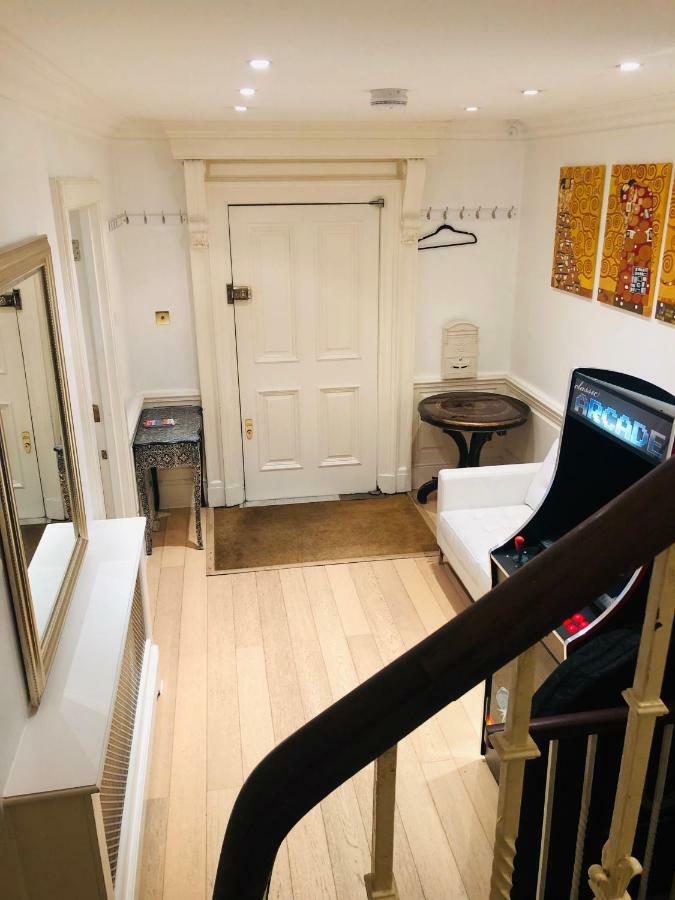 Piccadilly Circus Suites Лондон Екстер'єр фото