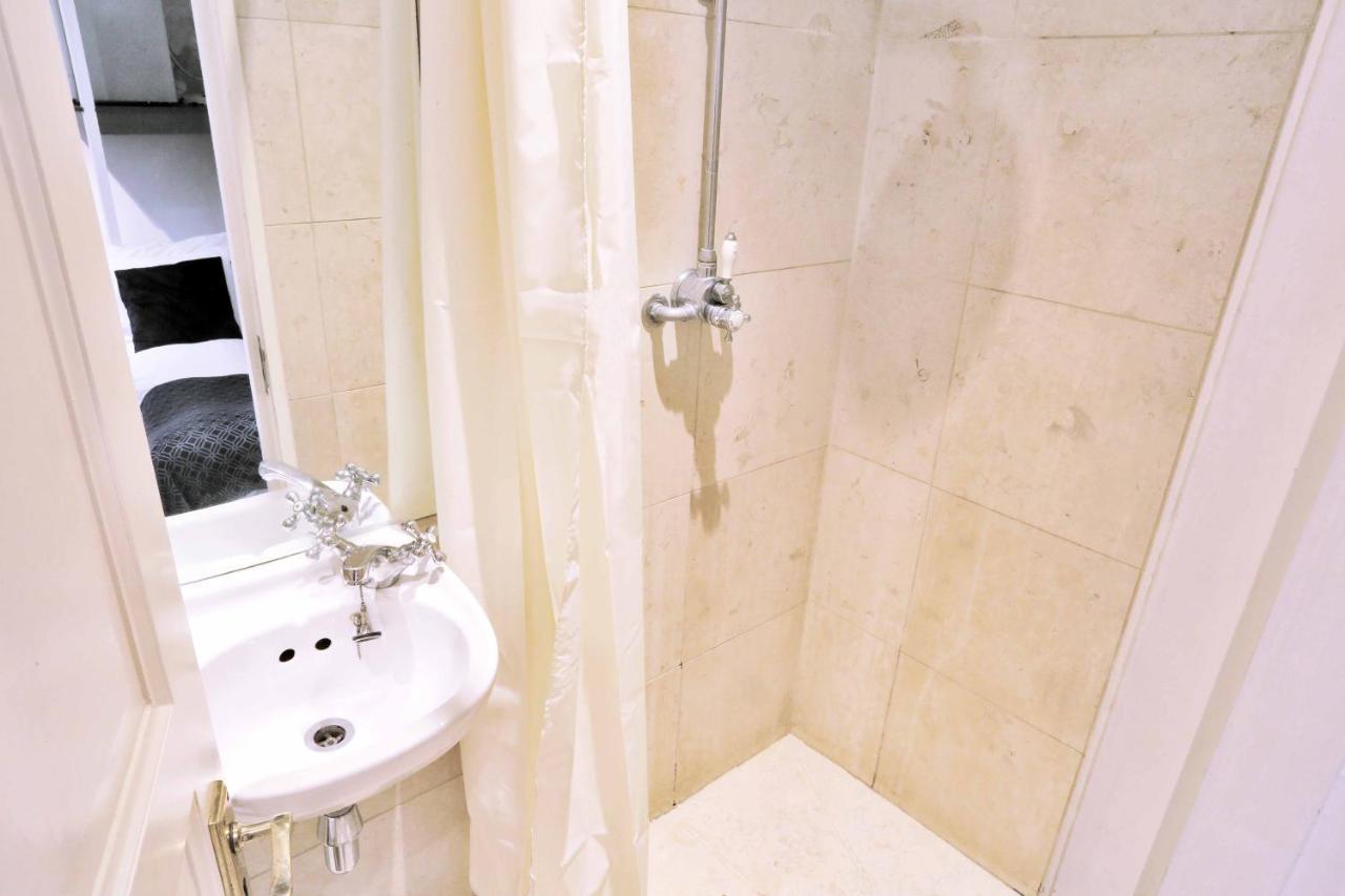 Piccadilly Circus Suites Лондон Екстер'єр фото