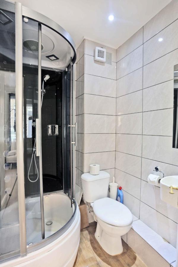 Piccadilly Circus Suites Лондон Екстер'єр фото