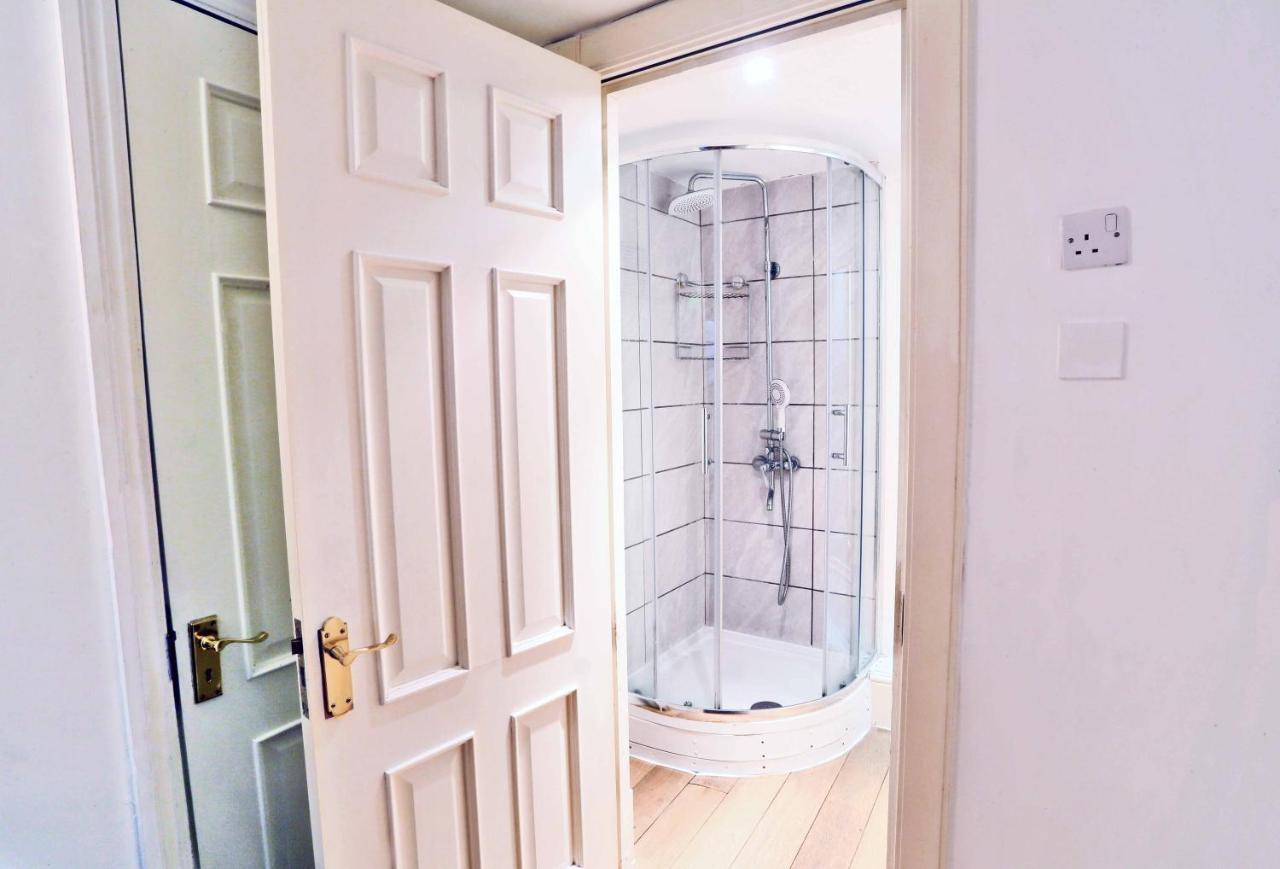 Piccadilly Circus Suites Лондон Екстер'єр фото