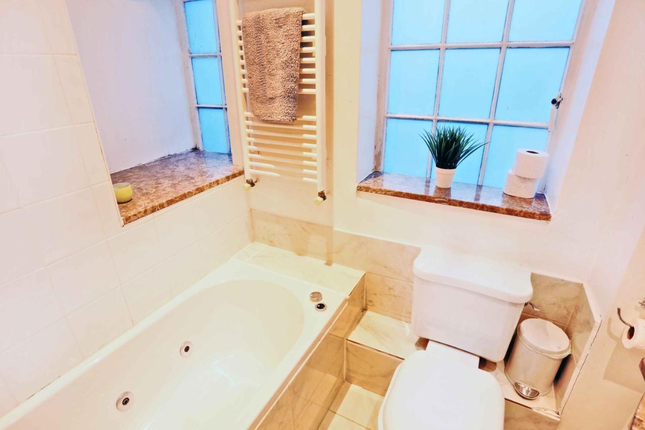 Piccadilly Circus Suites Лондон Екстер'єр фото